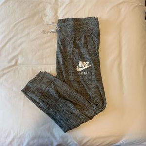 Nike Grey Cropped Joggers